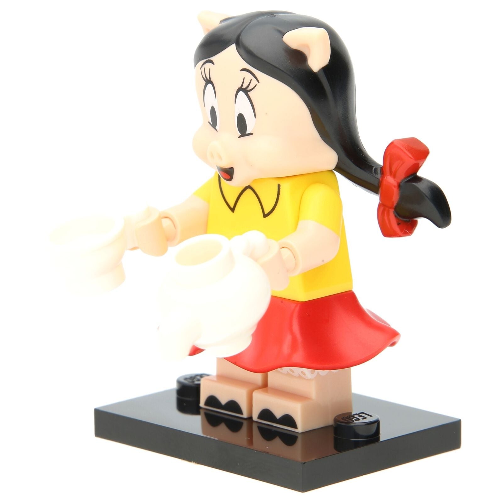 LEGO collectible figure: Petunia Pig