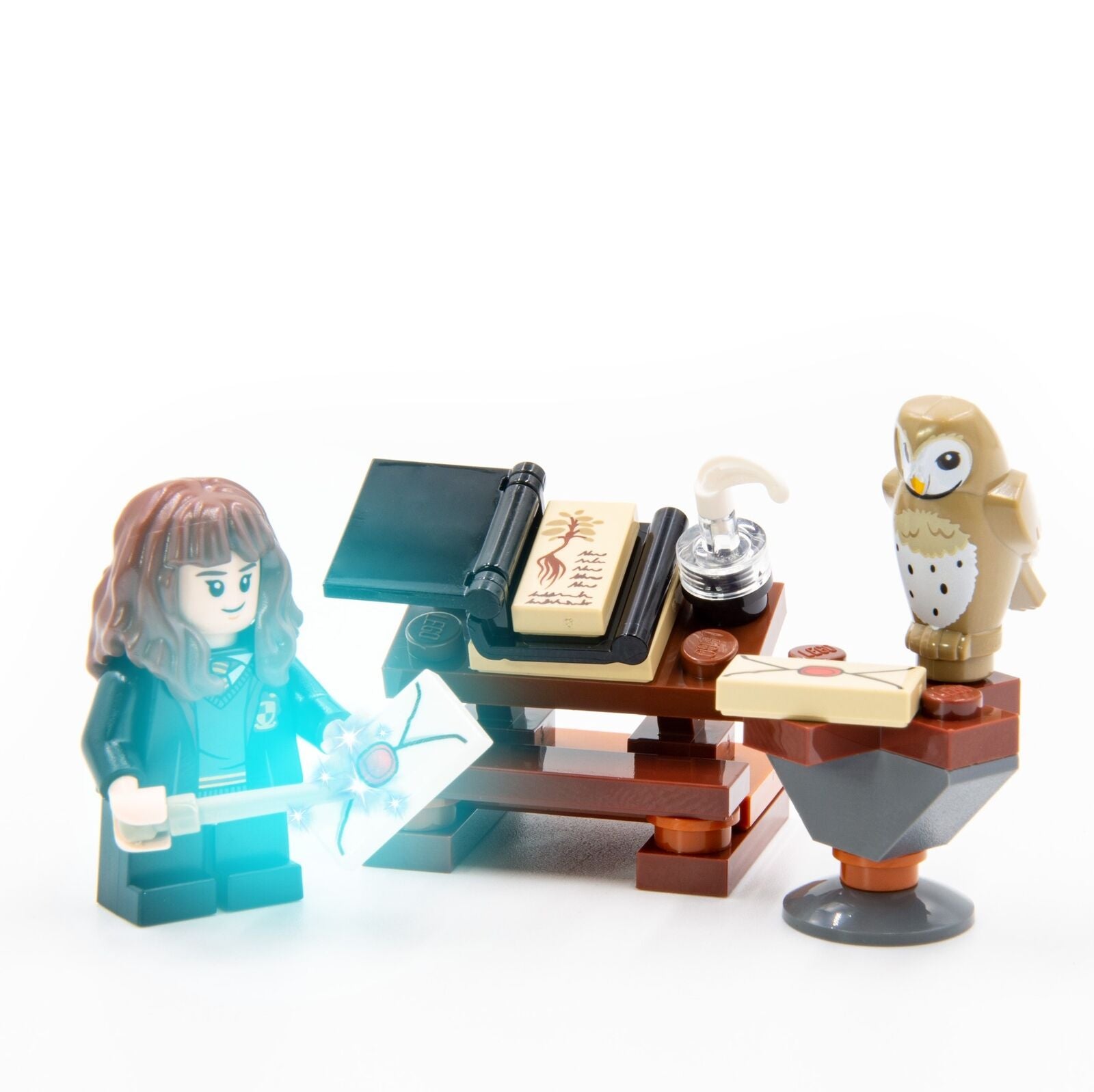 LEGO Harry Potter Sets - Hermione's study table polybag